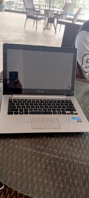 Laptop Asus 4GB Intel Core i5 HDD 512GB