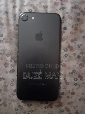 Apple iPhone 7 32 GB Black