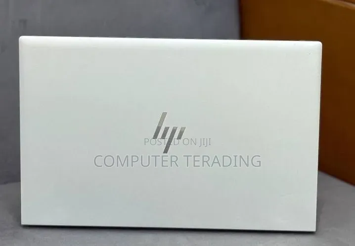 New Laptop HP EliteBook 830 G8 8GB Intel Core i5 SSD 512GB