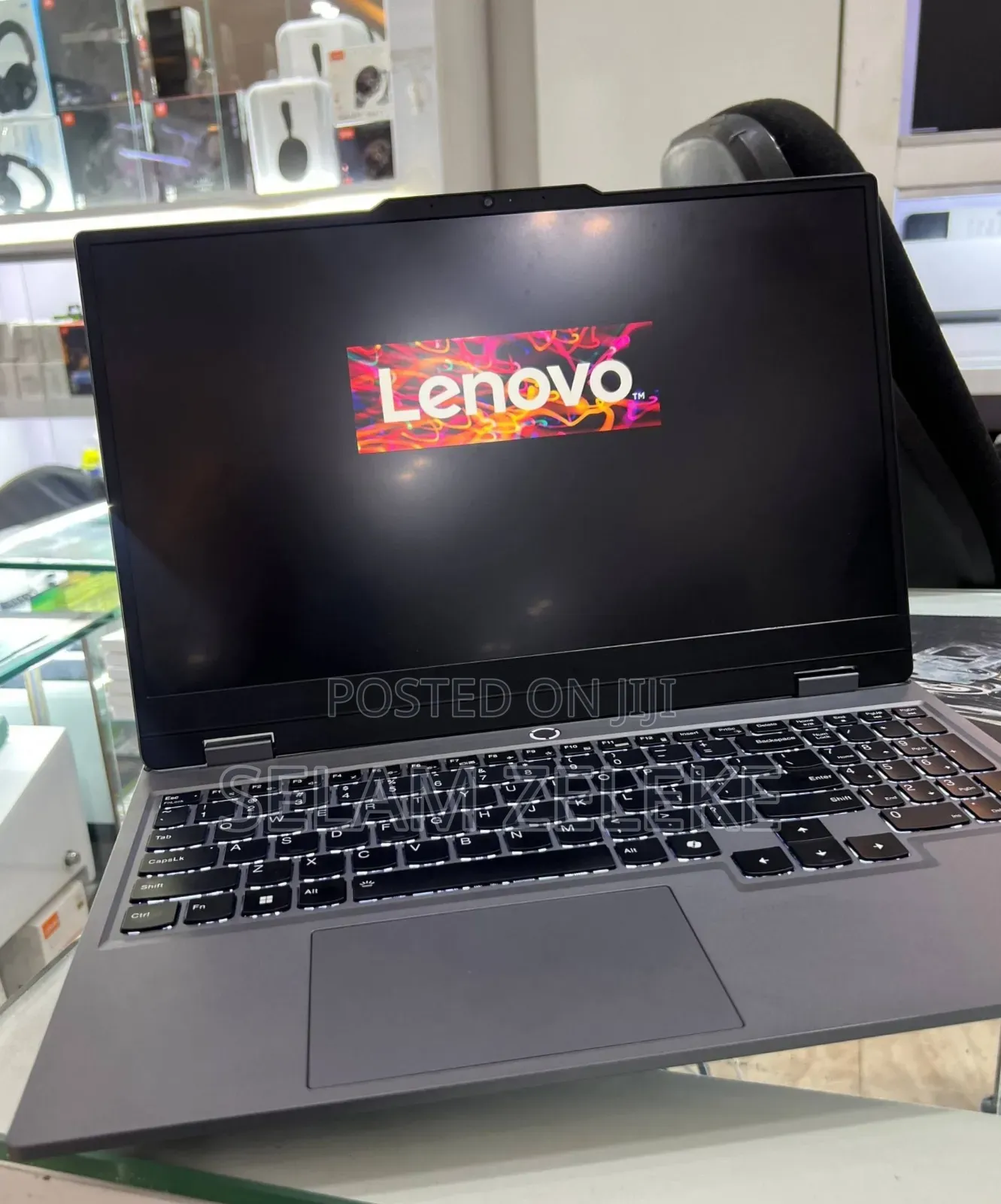 New Laptop Lenovo 16GB AMD Ryzen 5 SSD 512GB