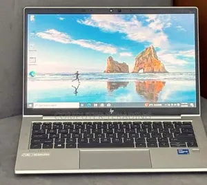 New Laptop HP EliteBook 830 G8 8GB Intel Core i5 SSD 512GB