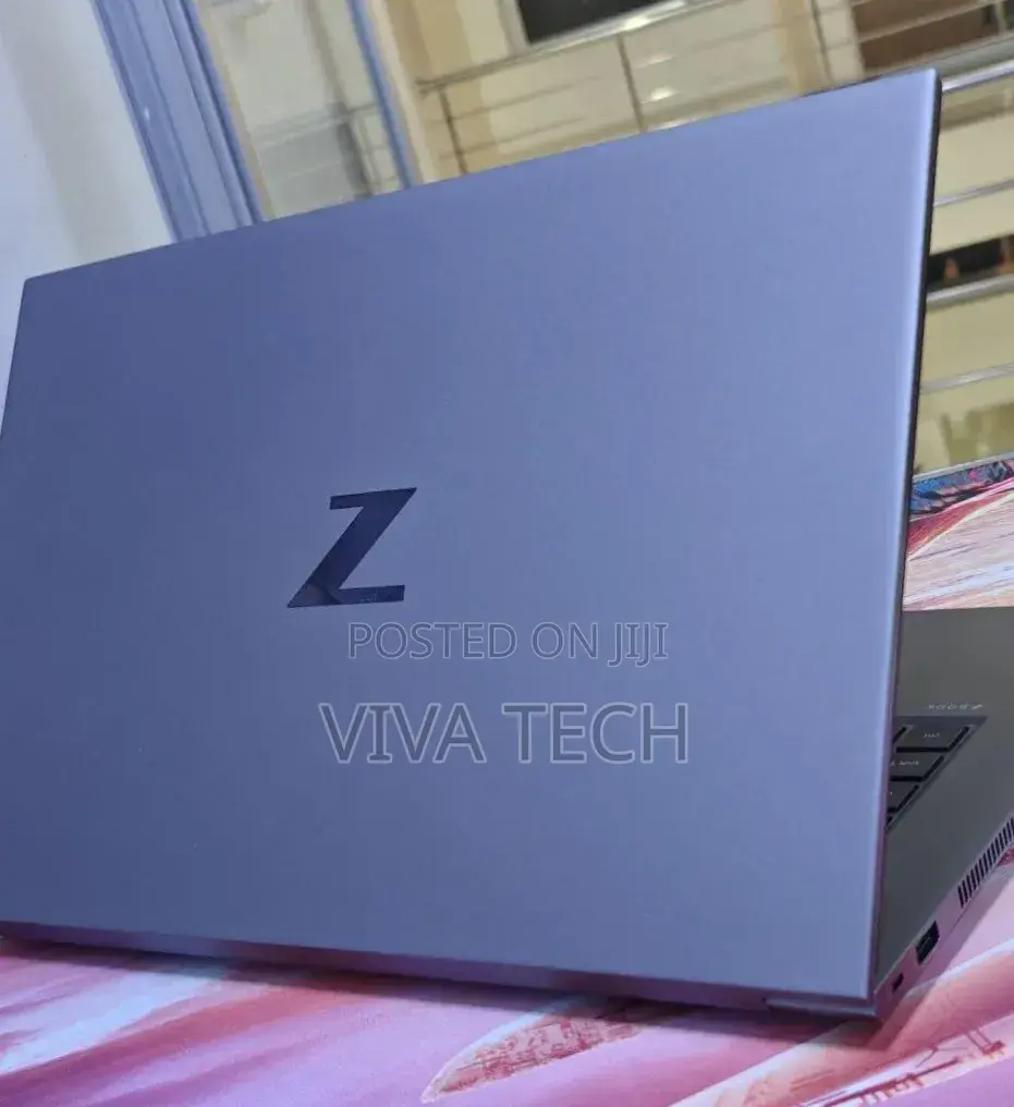 New Laptop HP ZBook Studio 32GB Intel Core i7 SSD 512GB