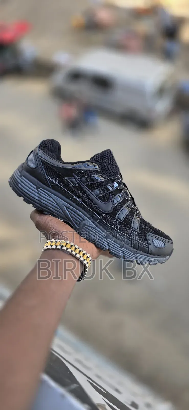 P 6000 የወንድ ጫማ