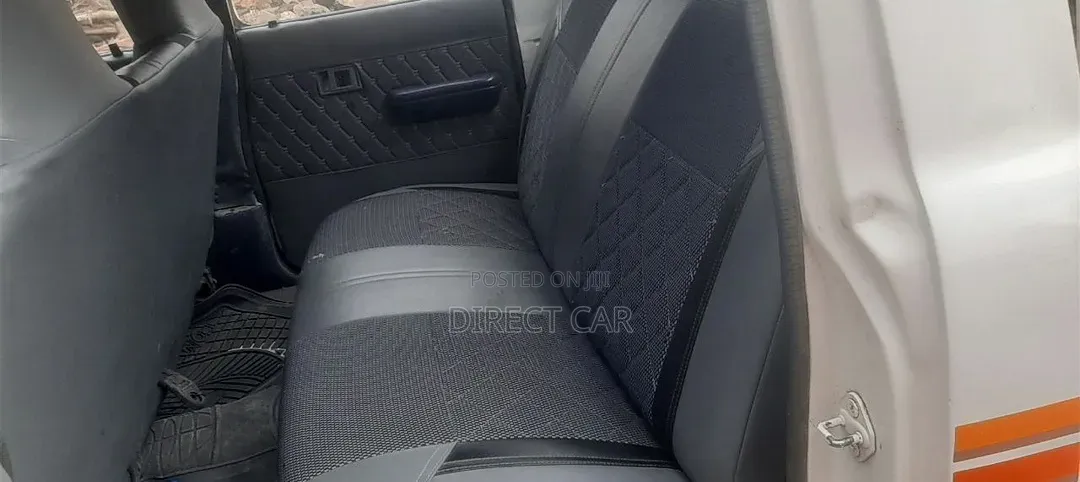 Toyota Vitz 2001 Silver