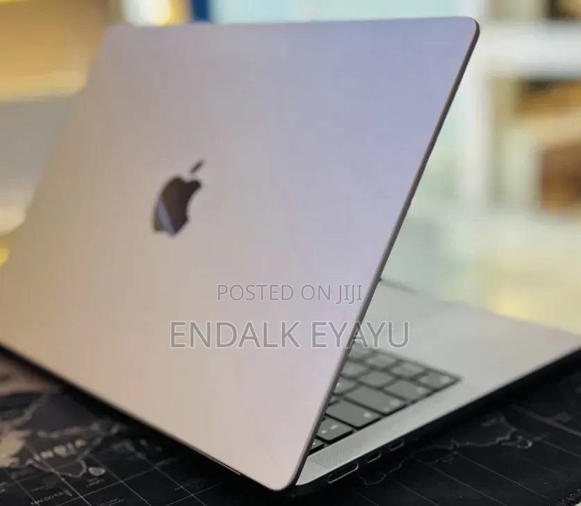 New Laptop Apple MacBook Pro 2021 M1 16GB Apple M1 Pro SSD 512GB