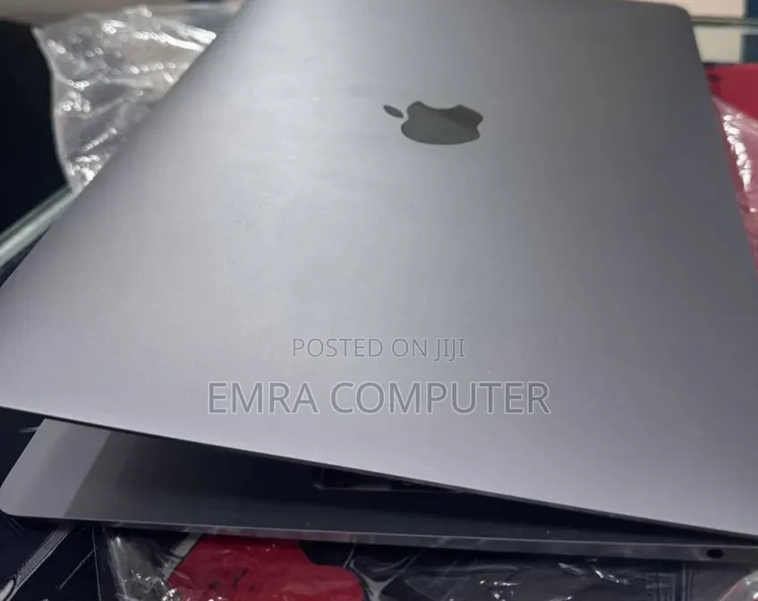 New Laptop Apple MacBook Air 2020 M1 8GB Apple M1 SSD 256GB