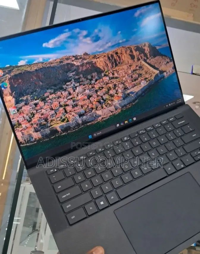 New Laptop Dell Inspiron 5565 16GB Intel Core i7 SSD 512GB