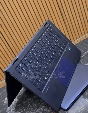 New Laptop HP EliteBook 840 G11 16GB Intel Core i7 SSD 512GB