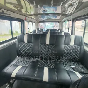 Toyota HiAce 2007 White