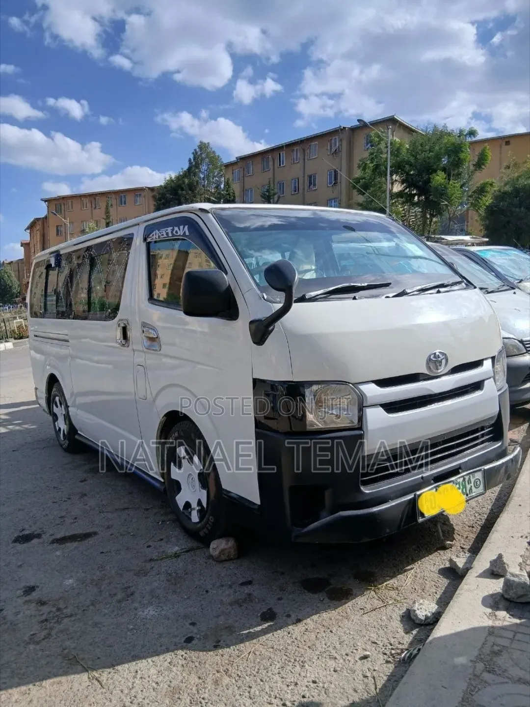 Toyota HiAce 2007 White