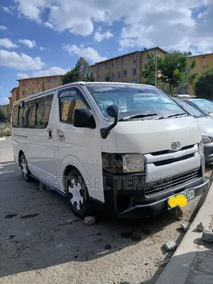 Toyota HiAce 2007 White