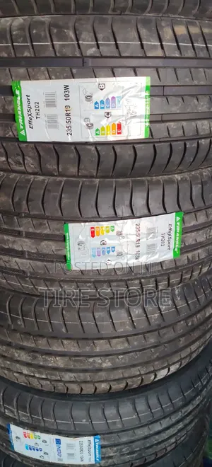 235 50 R19 for Tucson Car Tyre Triangle