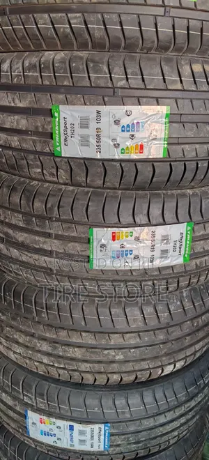 235 50 R19 for Tucson Car Tyre Triangle