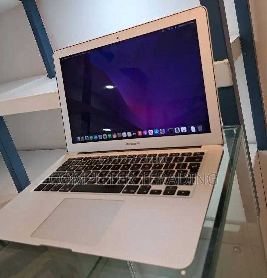 New Laptop Apple MacBook Air 2017 8GB Intel Core i5 SSD 128GB
