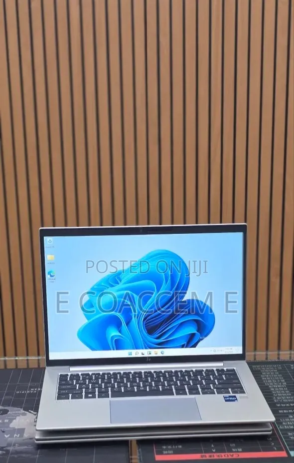 New Laptop HP 16GB Intel Core i7 SSD 512GB