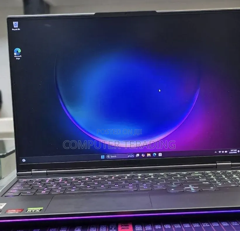 New Laptop Lenovo LOQ 15AHP10 32GB AMD Ryzen 9 SSD 1T
