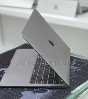 New Laptop Apple MacBook Pro 2020 M1 8GB Apple M1 Pro SSD 256GB