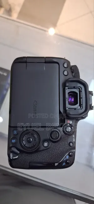 Canon 90D Camera