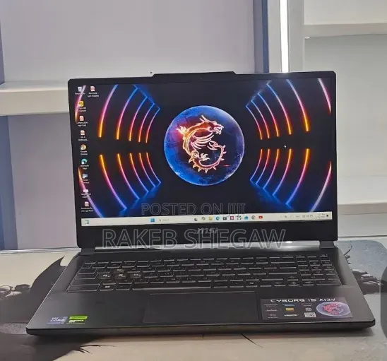 New Laptop MSI Cyborg 15 16GB Intel Core i7 SSD 1T