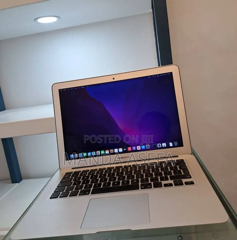 New Laptop Apple MacBook Air 2017 8GB Intel Core i5 SSD 128GB