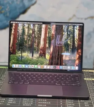 New Laptop Apple MacBook Pro 2024 M4 16GB Apple M4 Pro SSD 512GB