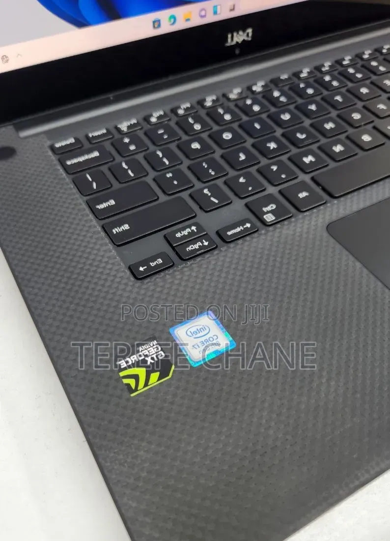 New Laptop Dell XPS 15 16GB Intel Core i7 SSD 512GB