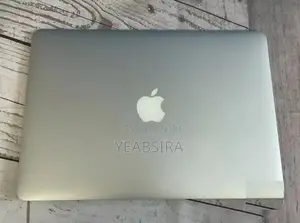 Laptop Apple MacBook 2017 8GB Intel Core i5 SSD 128GB