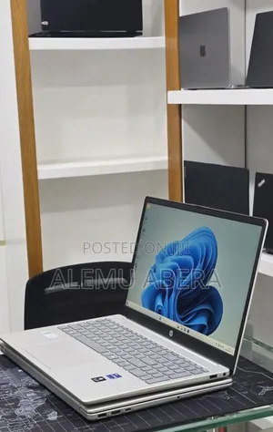 New Laptop HP 16GB Intel Core i7 SSD 1T