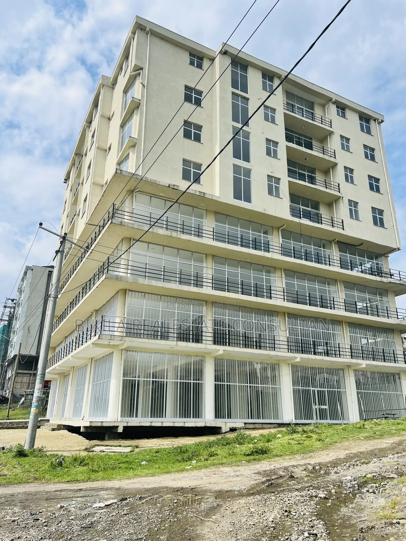 Furnished 3bdrm Apartment in Masero Realestate, Bole for sale