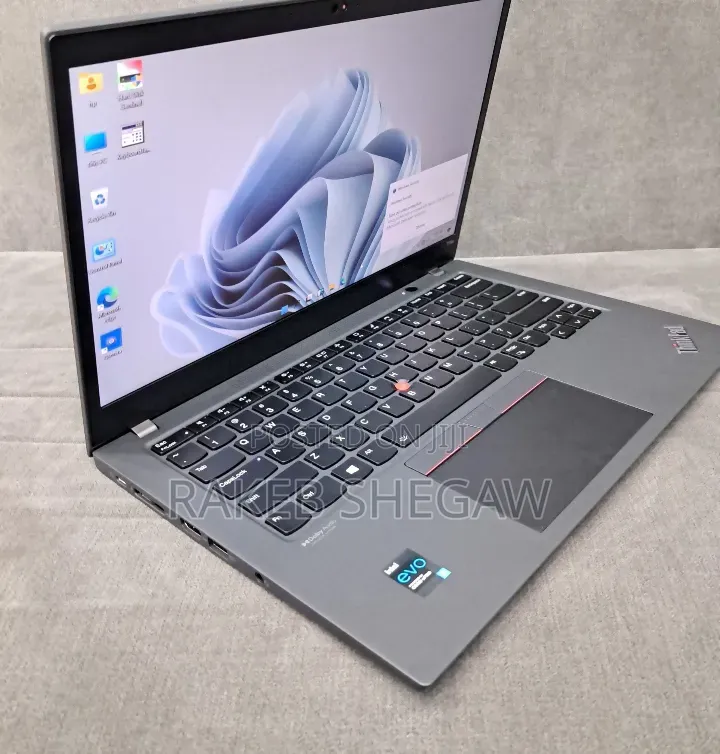 New Laptop Lenovo ThinkPad P14s 16GB Intel Core i5 SSD 512GB