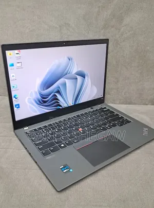 New Laptop Lenovo ThinkPad P14s 16GB Intel Core i5 SSD 512GB