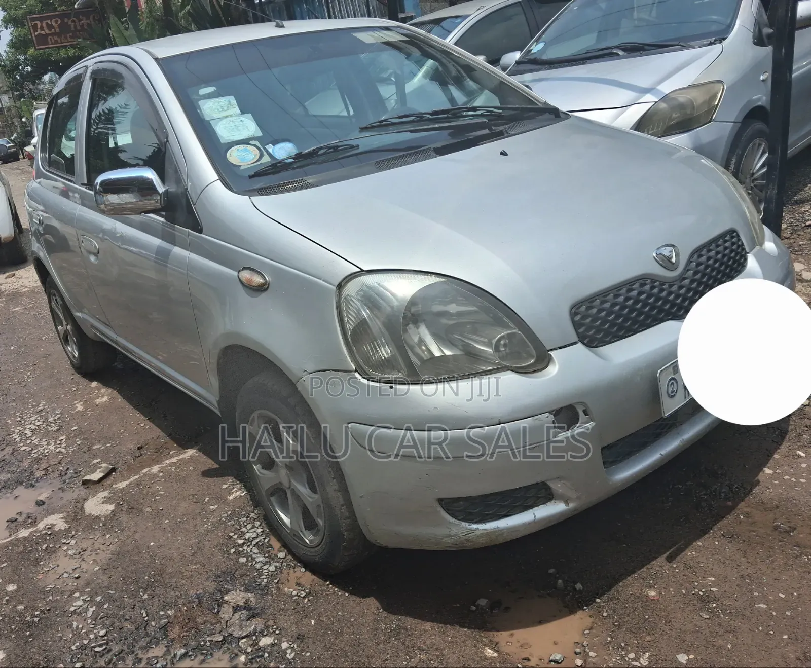 Toyota Vitz 2002 Silver