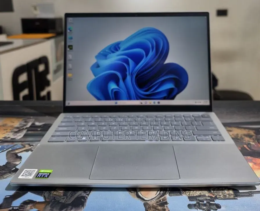 New Laptop Dell XPS 15 16GB Intel Core i7 SSD 512GB