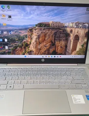 New Laptop HP Stream Notebook 16GB Intel Core i7 SSD 512GB