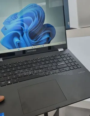 New Laptop Asus VivoBook 15 X505BA 16GB Intel Core i5 SSD 512GB