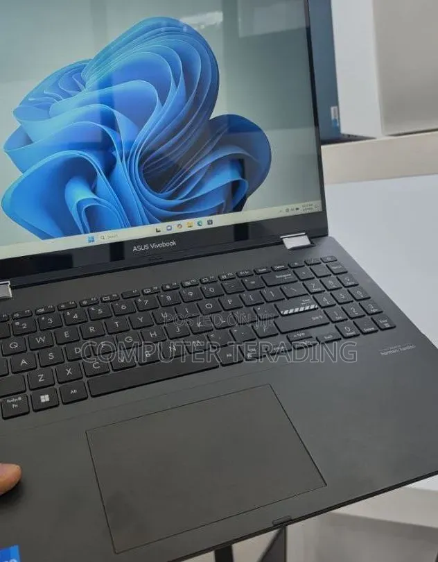 New Laptop Asus VivoBook 15 X505BA 16GB Intel Core i5 SSD 512GB
