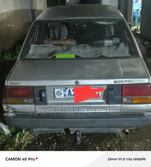 Toyota Corolla 1985 Gray