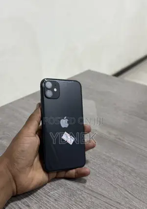 Apple iPhone 11 64 GB Black