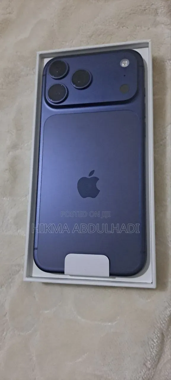 New Apple iPhone 17 Pro Max 256 GB Blue