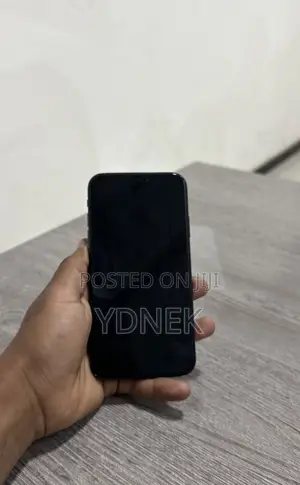 Apple iPhone XR 64 GB Black