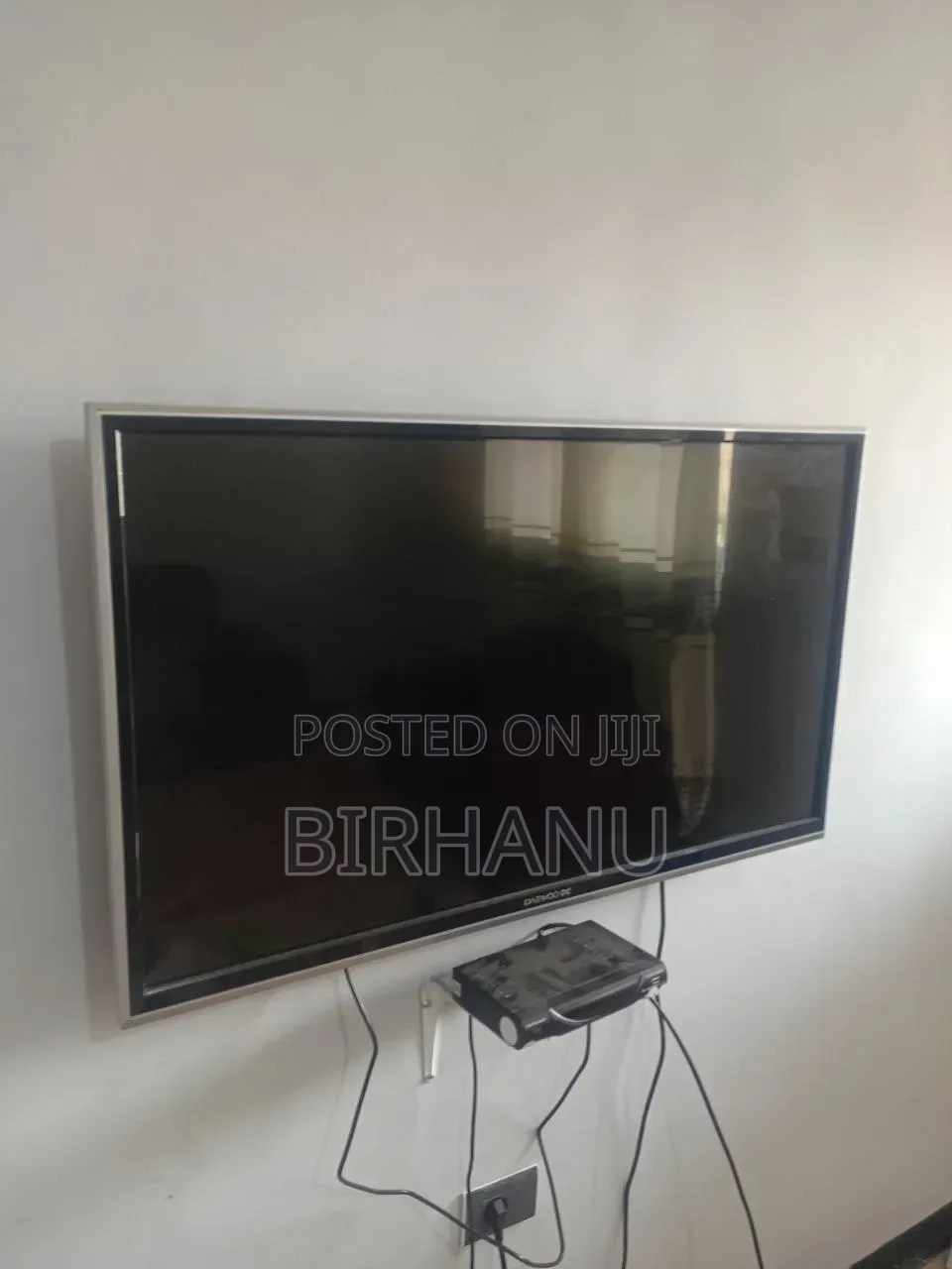 TV 43 Inch