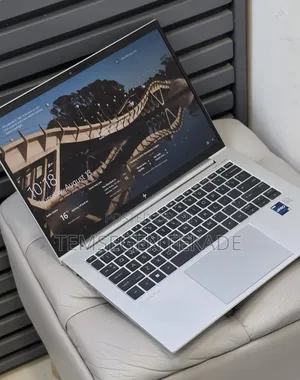 New Laptop HP EliteBook 840 G9 16GB Intel Core i5 SSD 512GB