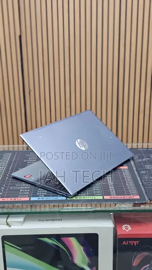 New Laptop HP Pavilion 15 8GB AMD Ryzen 5 SSD 512GB