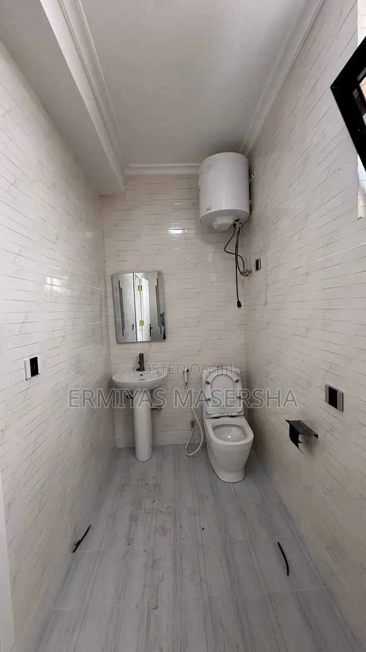 Furnished 3bdrm Apartment in Yeka for sale