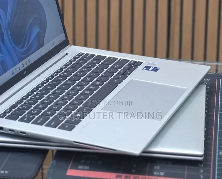 New Laptop HP EliteBook 840 G9 16GB Intel Core i7 SSD 512GB