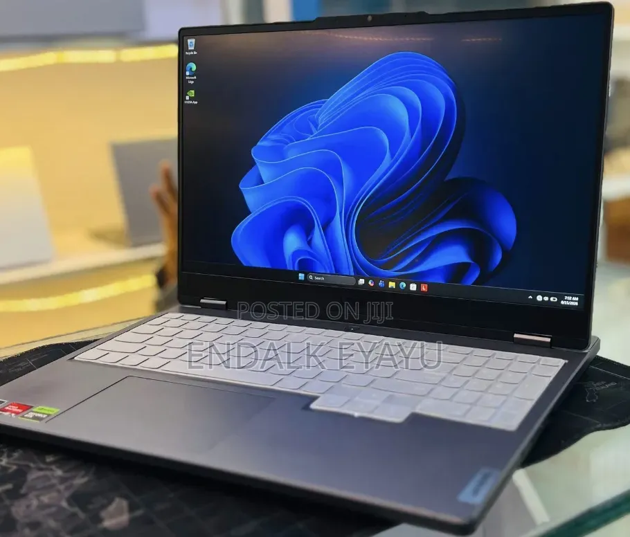 New Laptop Lenovo Legion 5 16GB AMD Ryzen 7 SSD 1T