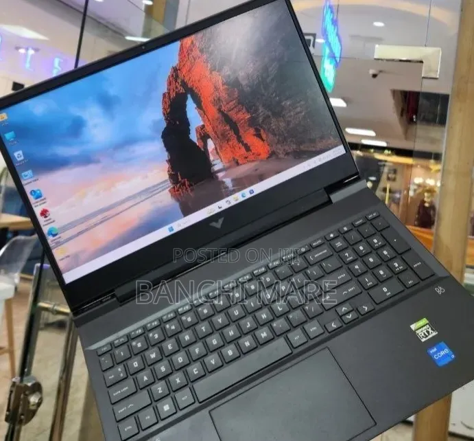 New Laptop HP Victus 16 16GB Intel Core i7 SSD 512GB