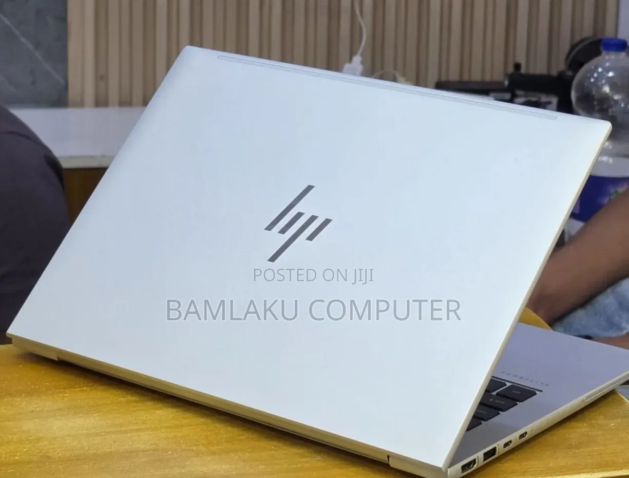 New Laptop HP EliteBook 840 G9 16GB Intel Core i5 SSD 512GB