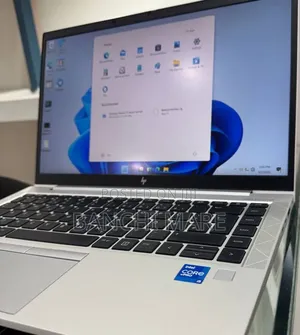 New Laptop HP EliteBook 830 16GB Intel Core i5 SSD 512GB