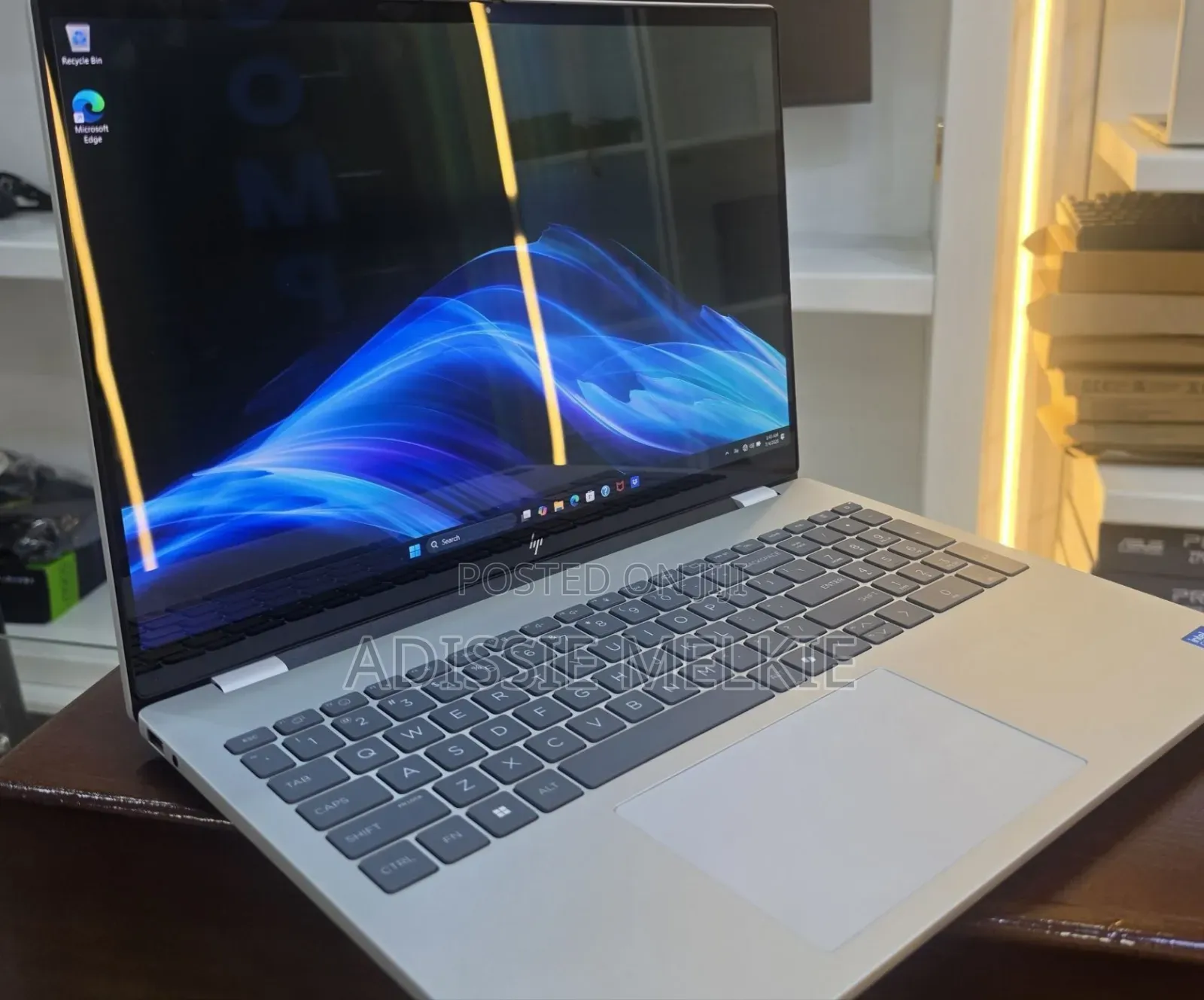 New Laptop HP OmniBook 7 16" 16GB Intel Core i9 SSD 1T